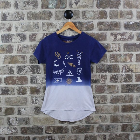 Harry Potter Blue & Lt Gray Ombre White & Gold Symbols Shortsleeve Hi Low Small - Picture 1 of 4